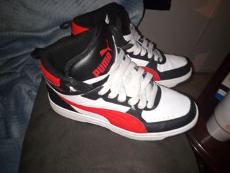 Puma High-Top Sneakers White Black Red
