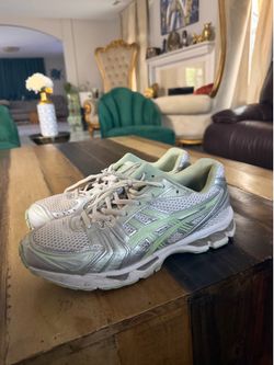 Asics Mint green