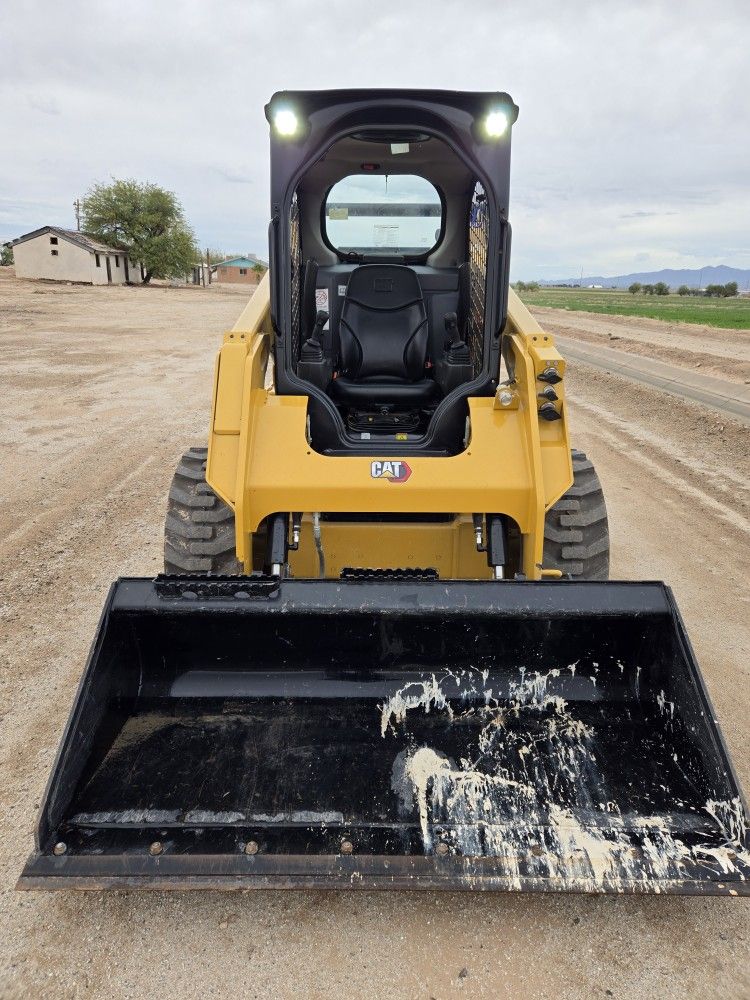 2023 Caterpillar 242D3 Skid Steer