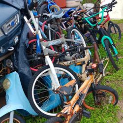 11 Bicycles And A Electric Scooter. Fixer Upper. $80.00 Or Best Offer.