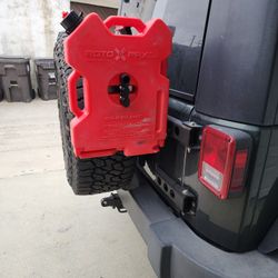 Garvin 66400 Jeep JK JKU Rotopax Tailgate Mount 