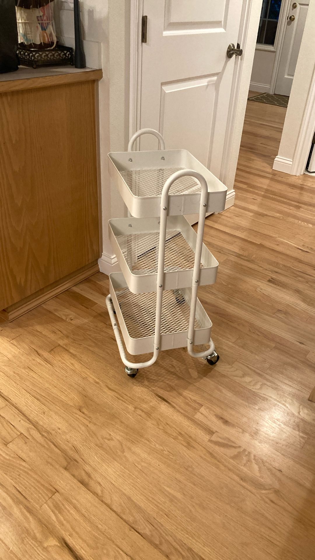 Rolling cart