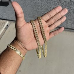 Cuban Bussdown Chain 