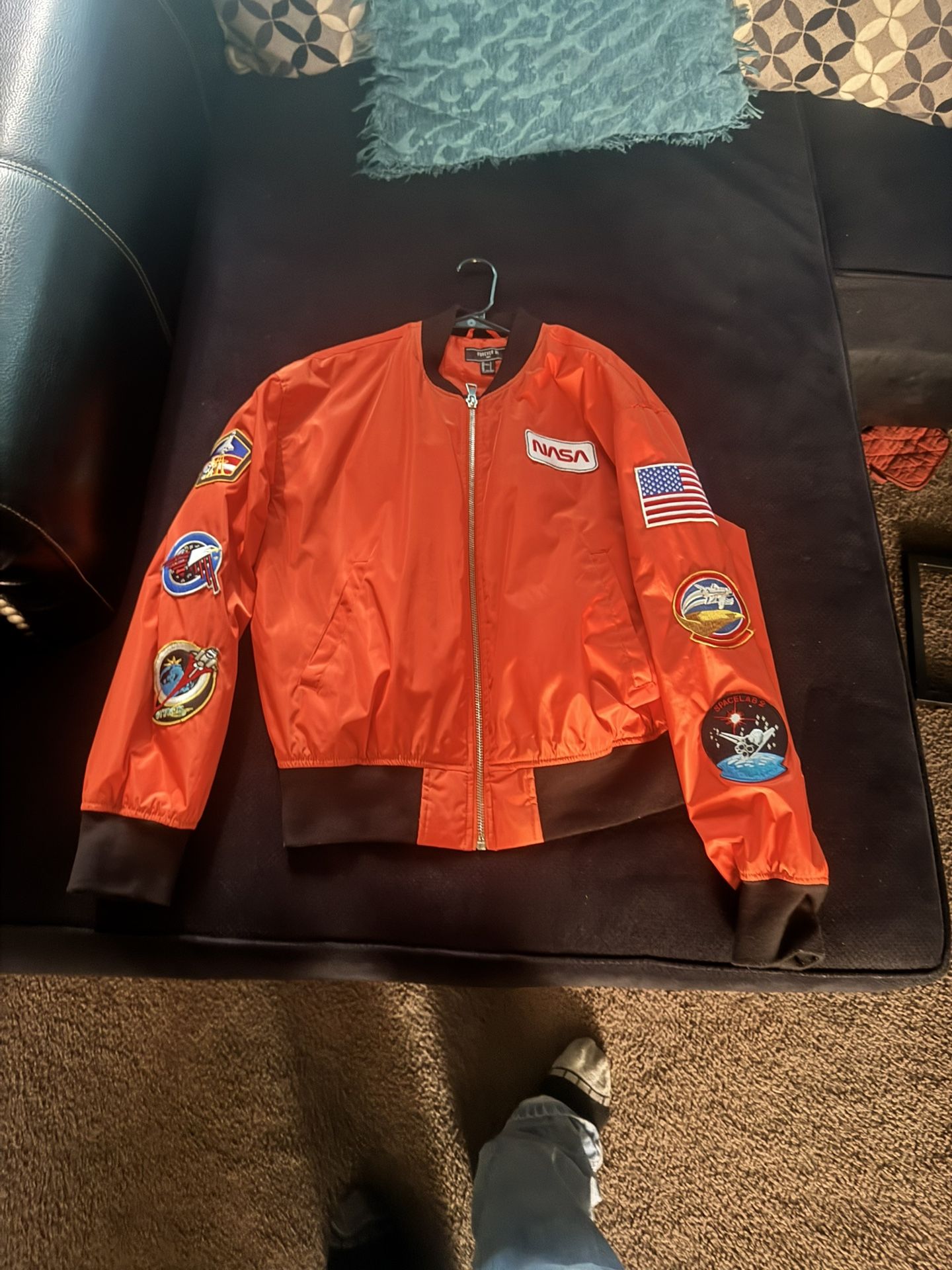 Orange Bomber Jacket Forever 21 (Large)