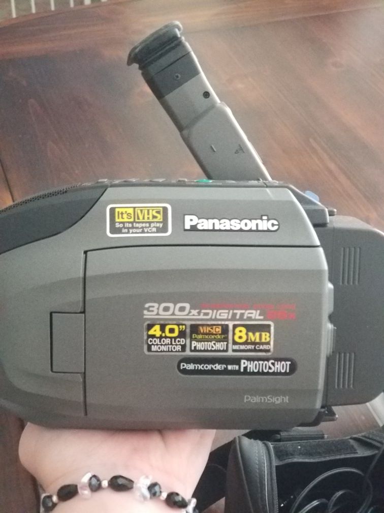 VHS Panasonic video camera