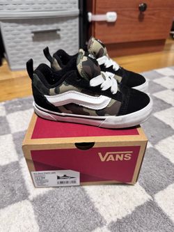 Toddler Size 8 - Vans Knu Skool Shoe
