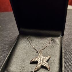 La Fonn Sterling Silver Starfish Necklace