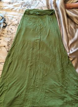 Green maxi skirt