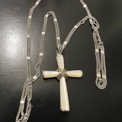 STERLING SILVER NECKLACE WITH CROSS SIZE 20 