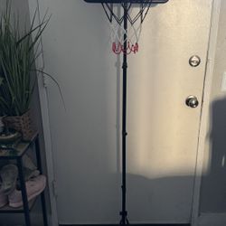 Basketball hoop 