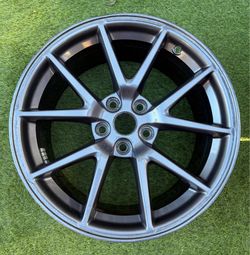 Tesla model 3 rim