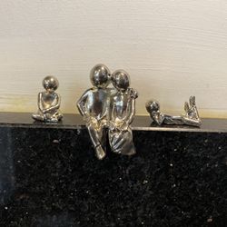 3 Pieces Family with Children Miniature Metal Figures 1-2”