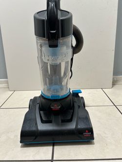 Bissell PowerForce Compact Vacuum – Works Great – $15