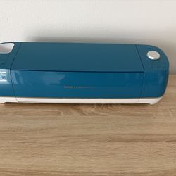 Cricut Explorer Air 2 - Peacock