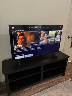 42.5 inch LG smart TV in EXCELLENT condition