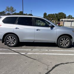 2014 Nissan Pathfinder