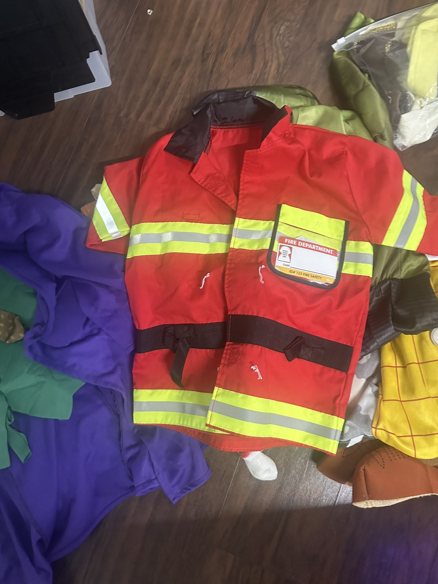 Size 4-5T Boys Costumes , Nice Used In Good Condition. $6 Each