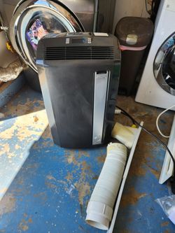 12,500 btu portable ac with hose/ window kit/ remote/ blows ice cold air fast/