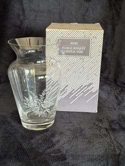 Avon Floral Bouquet Crystal Vase