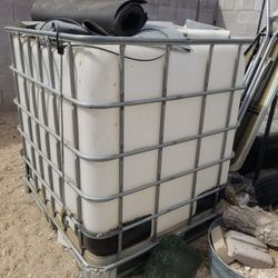 250 Gallon Water Tank