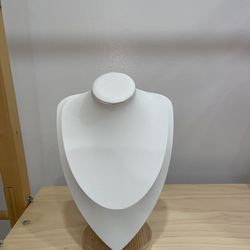 Large Neck Jewelry Display Stan