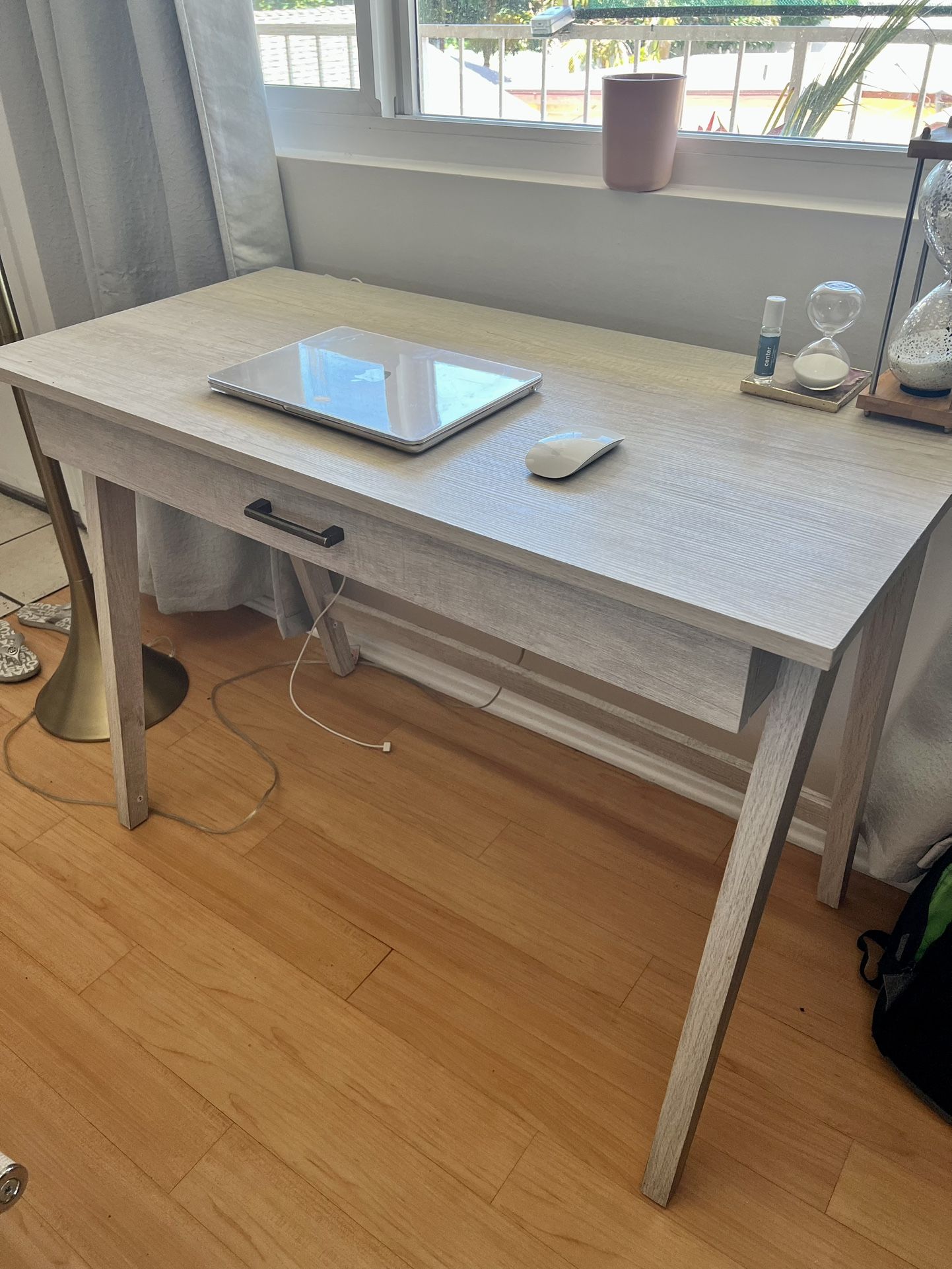 Vanity Desk for Sale in Downey, CA OfferUp