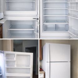 🧊 White Top Freezer Refrigerator – Works Great!