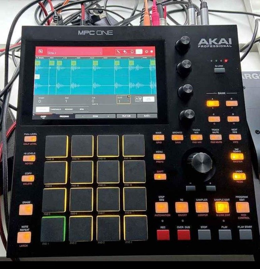 AKAI MPC ONE 