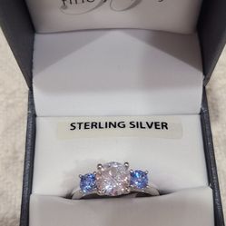 Beautiful Sterling Silver Ring 