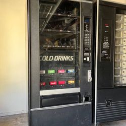 Crane National 484 Combo Snack & Soda Vending Machine