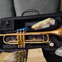 Yamaha YTR-2330 Trumpet With Case And Accessories 