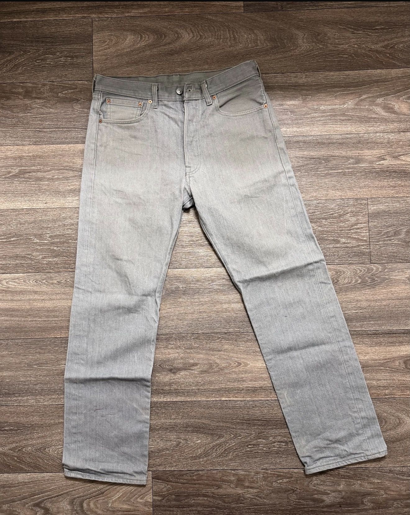 Gray 501 Levis 32 By 32