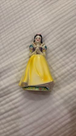 1960 Walt Disney World, Production Porcelain Snow White