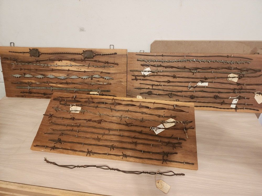 Antique 31-piece Barbed Wire Collection