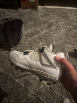 Jordan 4 cement gray cleats size 9.5