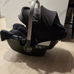 Nuna pipa rx + (2) pipa relx base