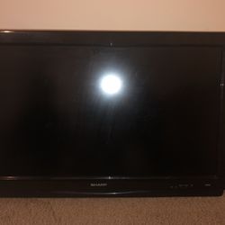 32in Sharp TV LCD