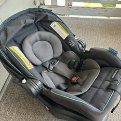 Graco Infant Car Seat (new) 