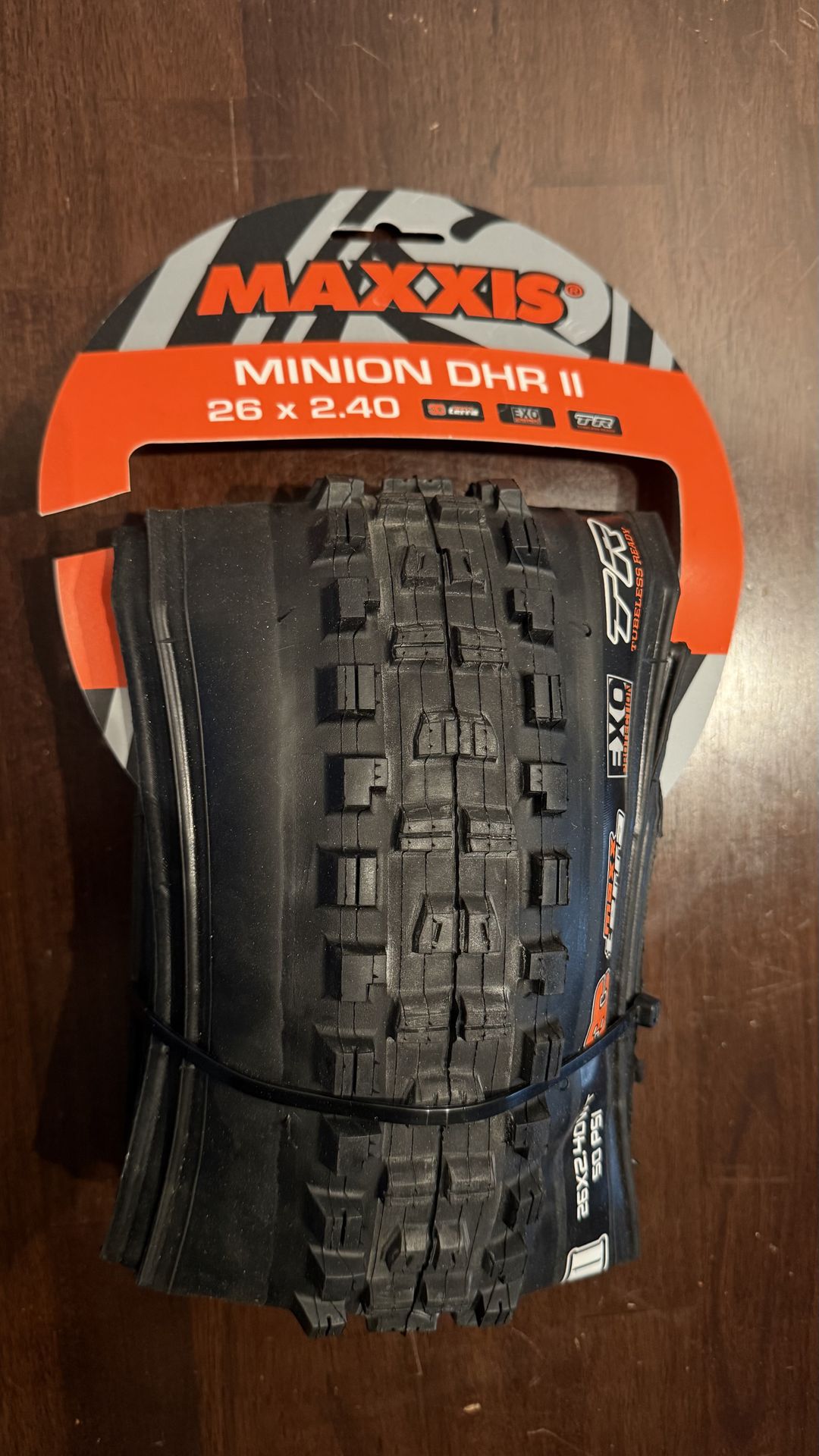 Maxxis 26x2.4 Minion DHR II MTB tire