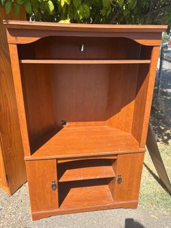 Tv stand/Dresser.