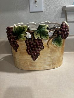 Ceramic Grape Vine Decorative Planter