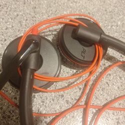 Headphone Plantronics
