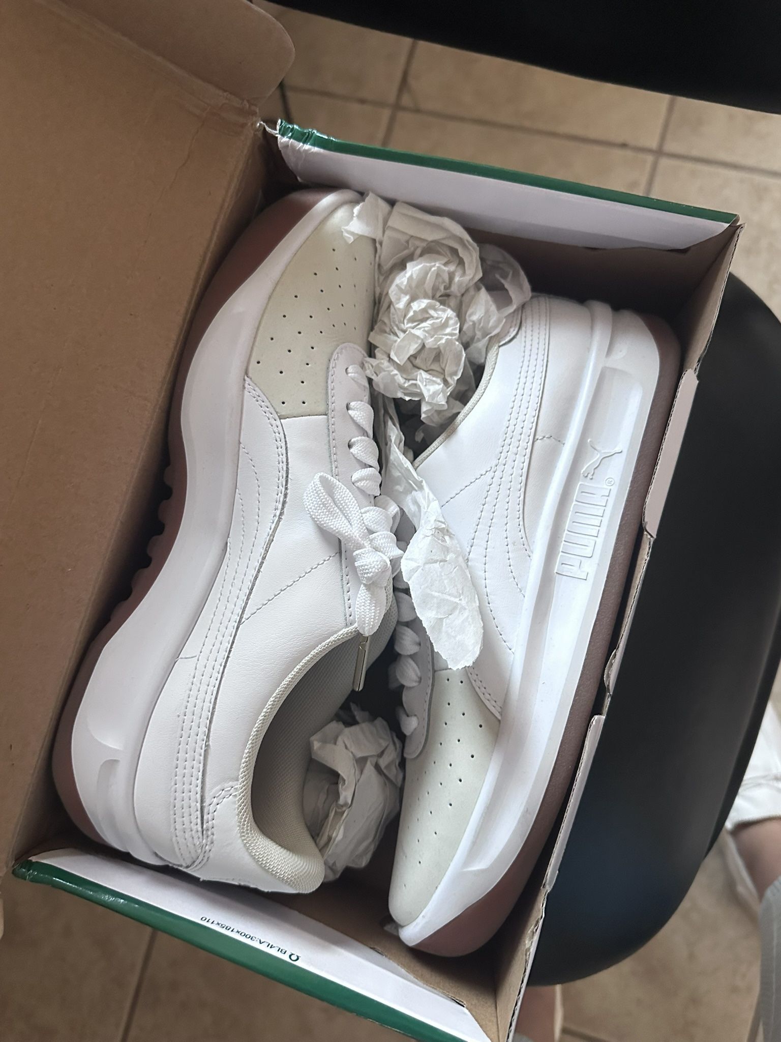 Women’s Puma Sneakers 