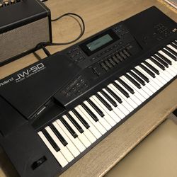 Roland JW-50 Electronic Keyboard 