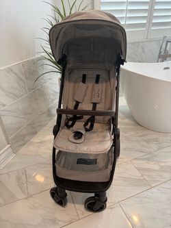 Nuna Trvl Pottery Barn Droplet Dot Stroller