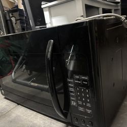 Microwave Doesn’t Work Might Just Need Fixing 