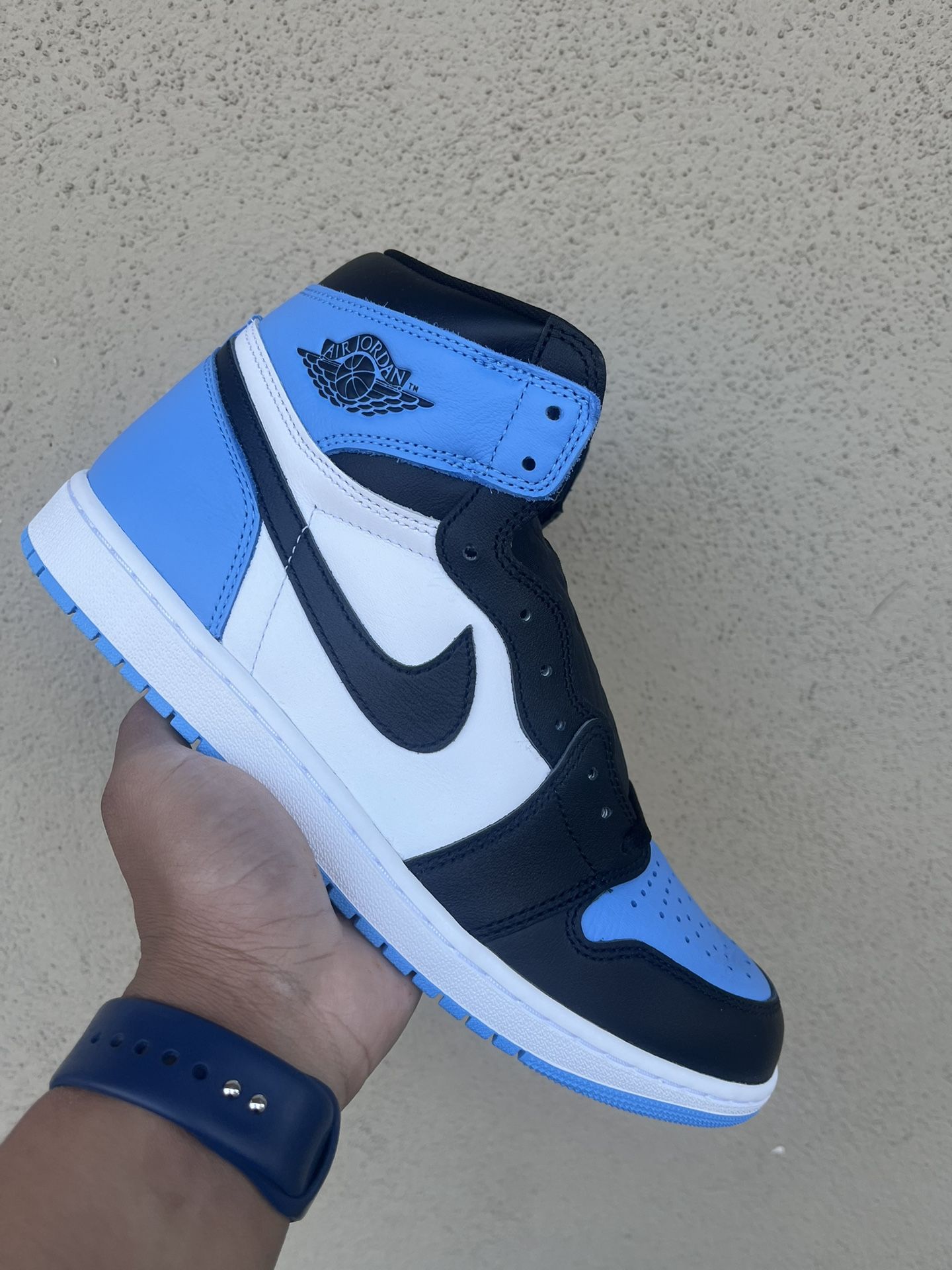 Jordan 1 Retro High OG UNC Toe