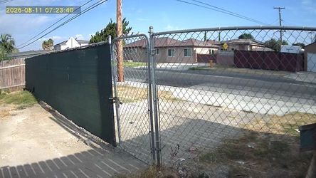Chain link construction fence