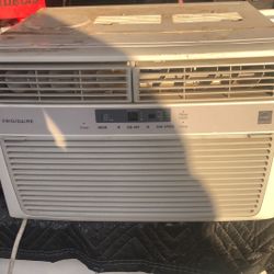 Window AC