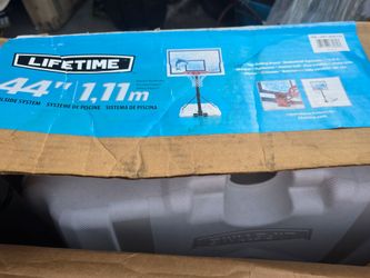 Lifetime 44" Poolside Basketball System